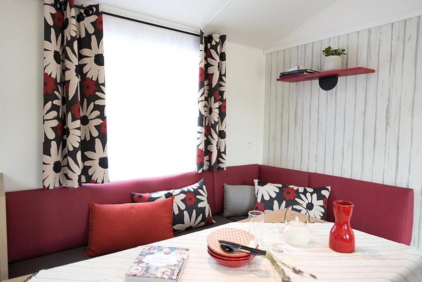 Camping Le Clos De Balleroy Dış mekan fotoğraf